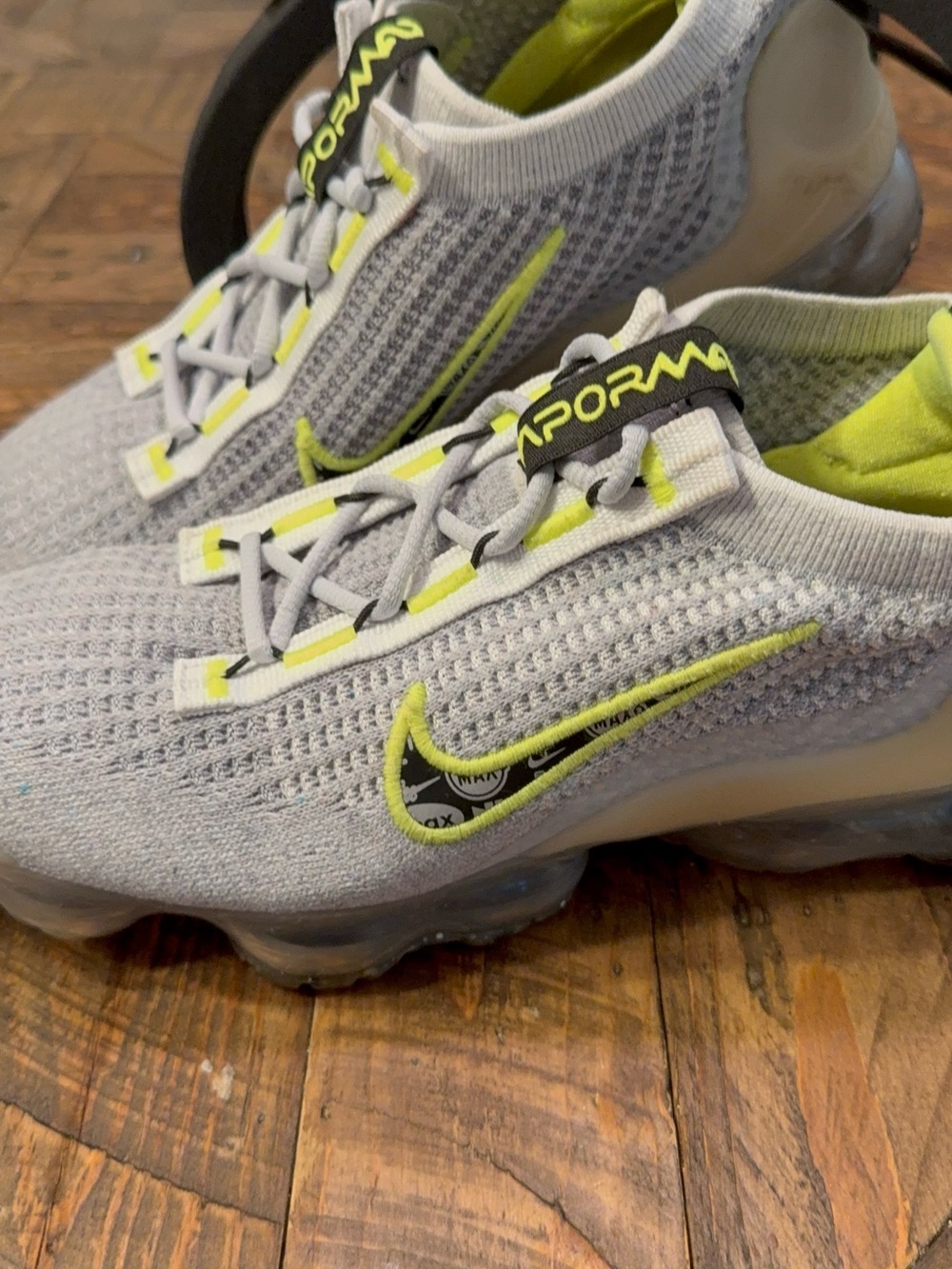 Nike Air VaporMax 2021 Flyknit Wolf Grey Volt 6.5Y W 8 DB1550-005 Sneakers